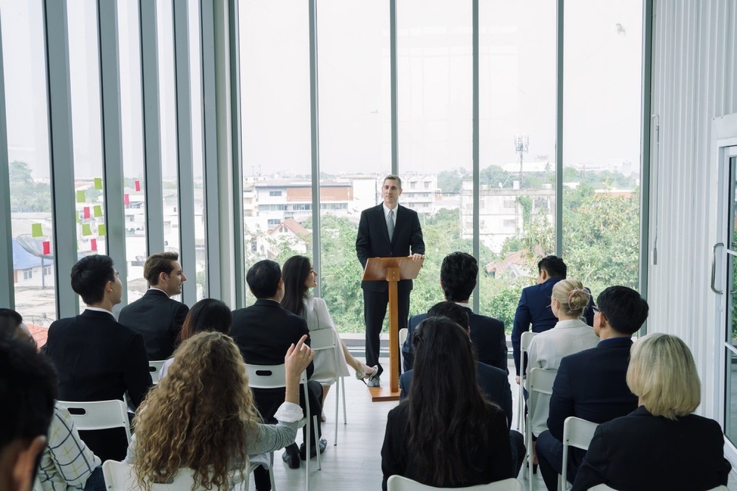 Finding an Online Entrepreneurship Coach in Canada: Your Ultimate Guide